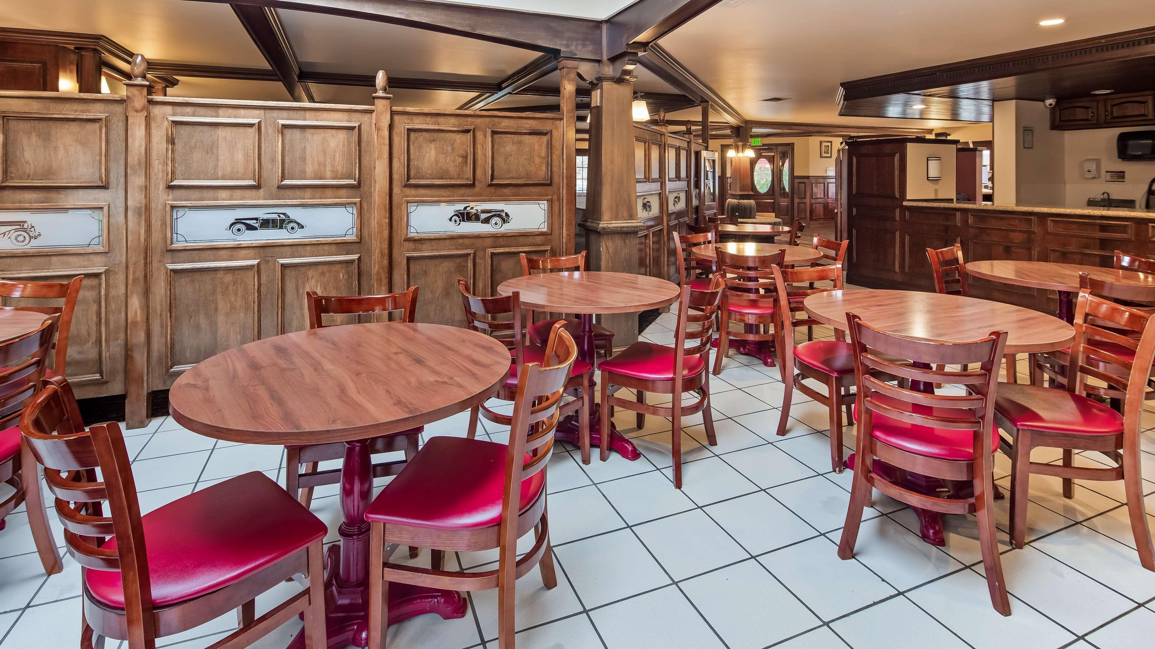 Surestay Plus Hotel By Best Western Оберн Экстерьер фото